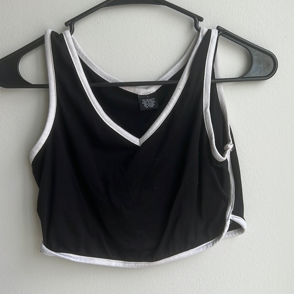 Black/White Cropped Tanktop